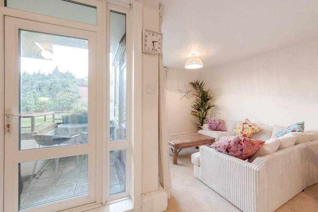 Spacious Two Double Bedroom Flat London Exterior foto