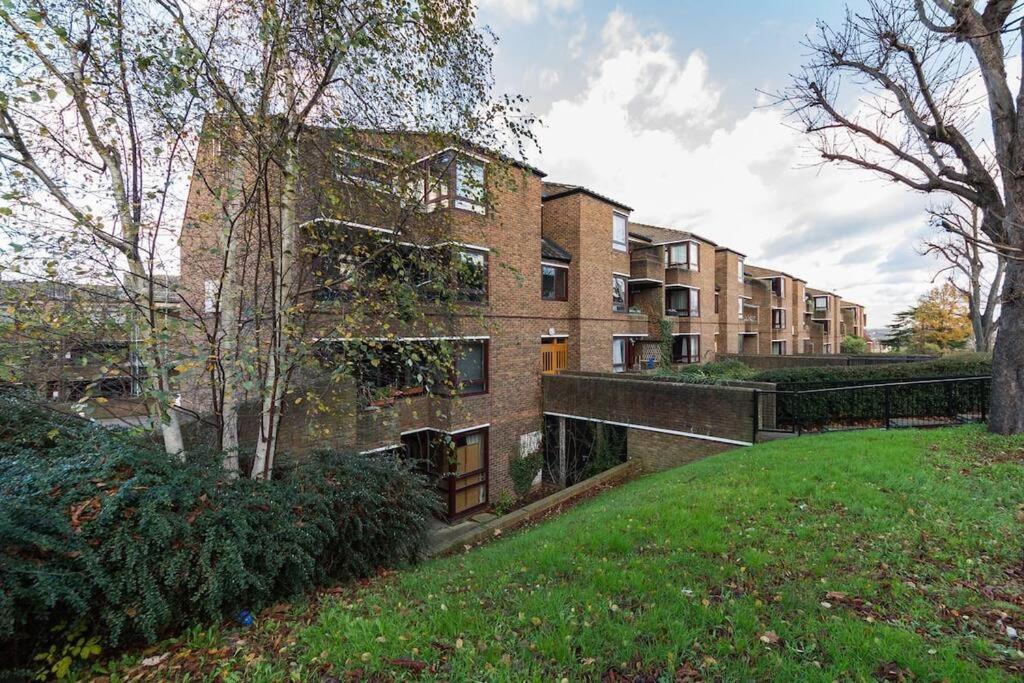 Spacious Two Double Bedroom Flat London Exterior foto